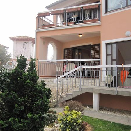 Apartments Mediteraneo Tar-Vabriga Eksteriør billede