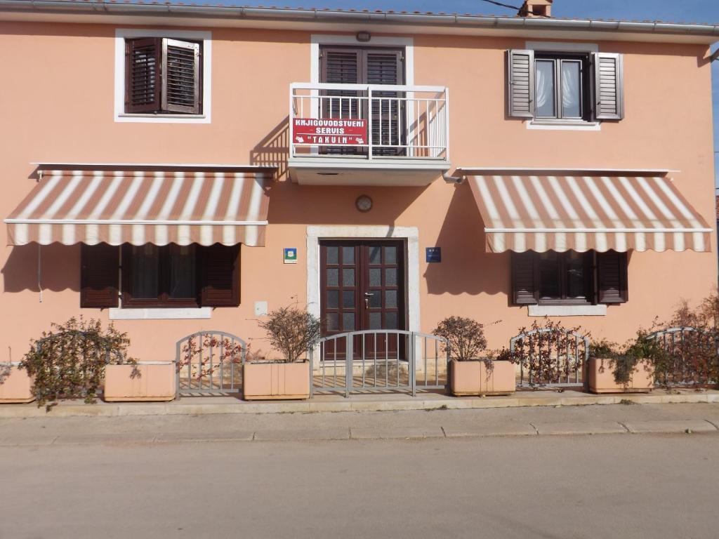 Apartments Mediteraneo Tar-Vabriga Eksteriør billede