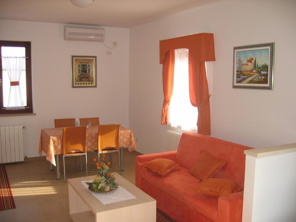 Apartments Mediteraneo Tar-Vabriga Eksteriør billede