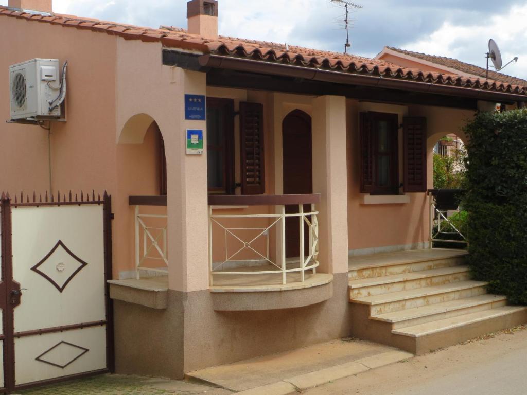 Apartments Mediteraneo Tar-Vabriga Eksteriør billede
