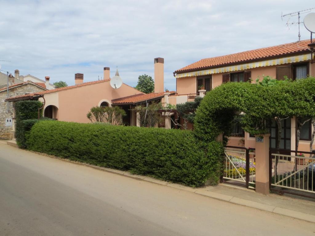 Apartments Mediteraneo Tar-Vabriga Eksteriør billede